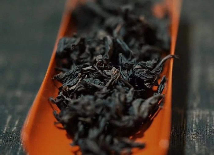 da hong pao oolong tea with milk